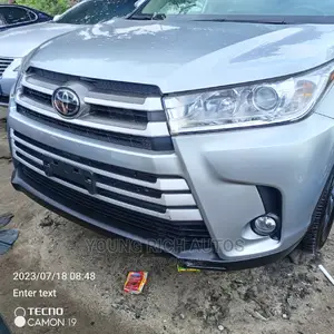 Toyota Highlander 2019 Blue