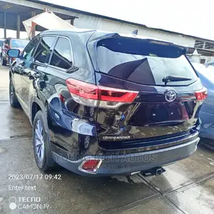 Toyota Highlander 2017 Black