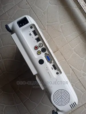 Clean London Used Epson EB-X18 3000lumens Wireless Projector