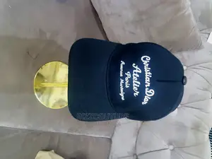 Original CHRISTIAN DIOR Face Cap Available in Store