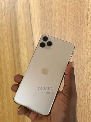 New Apple iPhone 11 Pro Max 64 GB Gold