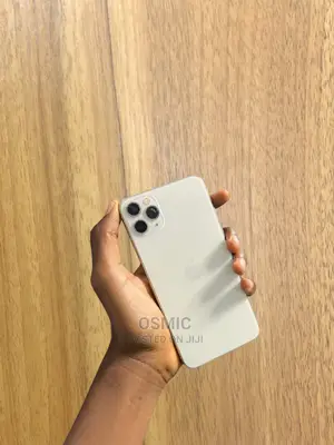 New Apple iPhone 11 Pro Max 64 GB Gold