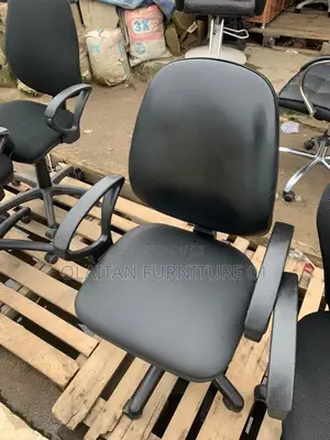 Swivel Chair (Tokunbo)
