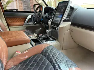Toyota Landcruser Interior Upgrading to 2022