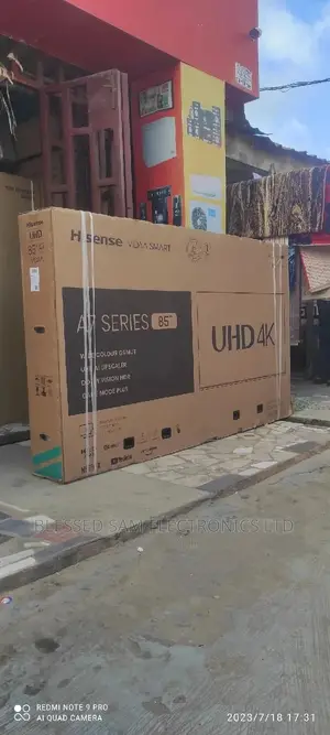Hisense 85"Inch UHD Flameless and Bluetooth Smart Tv 1yrs