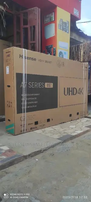 Hisense 85"Inch UHD Flameless and Bluetooth Smart Tv 1yrs
