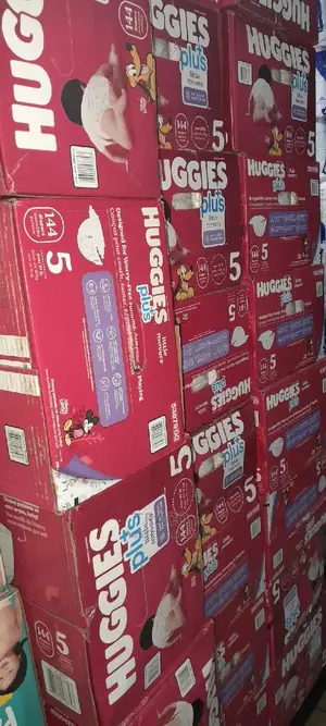 Huggies Little Movers Baby Diapers Size 5,162 Count