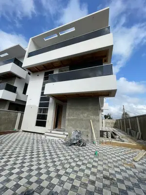 Furnished 5bdrm Duplex in Phase 2 Lekki for sale