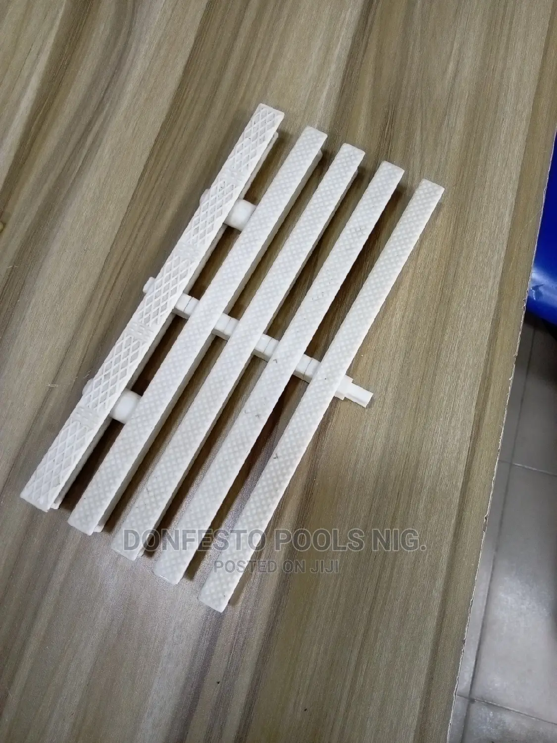Overflow Grating