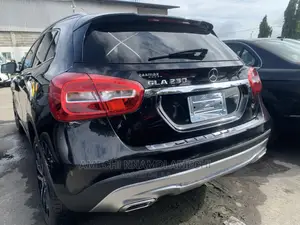 Mercedes-Benz GLA 250 2015 Black