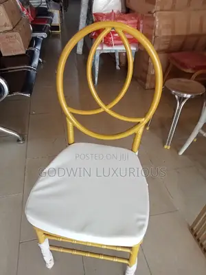 Round Back Chair