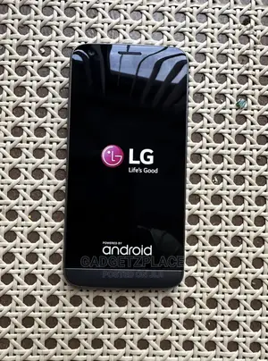 LG G5 32 GB Black