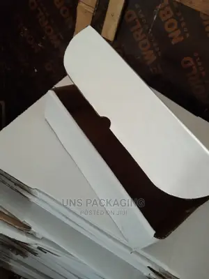 White Self Lock Corrugated Carton Box With Your Logo.
