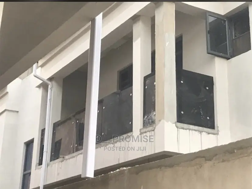 Black Frameless Glass