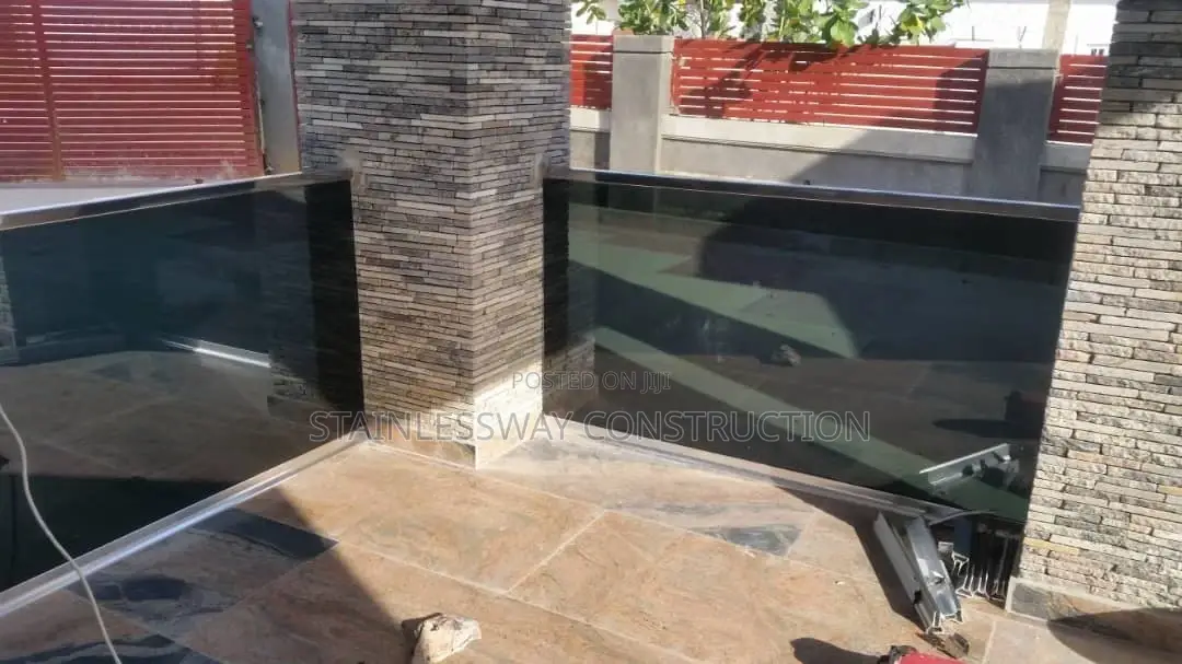 Frameless Dark Grey Handrail
