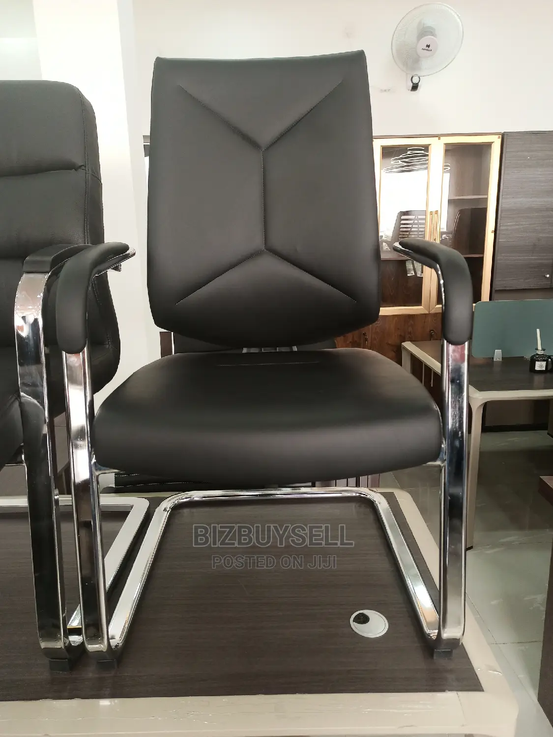 Visitors Office Chair.