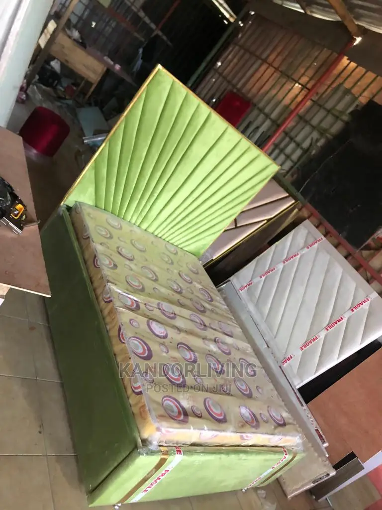 Bed Frame With Mattress/2 Pillows