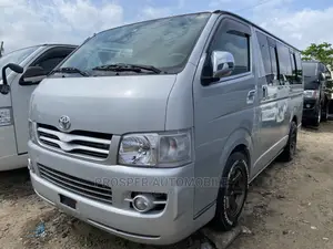 Toyota HiAce 2010 Silver