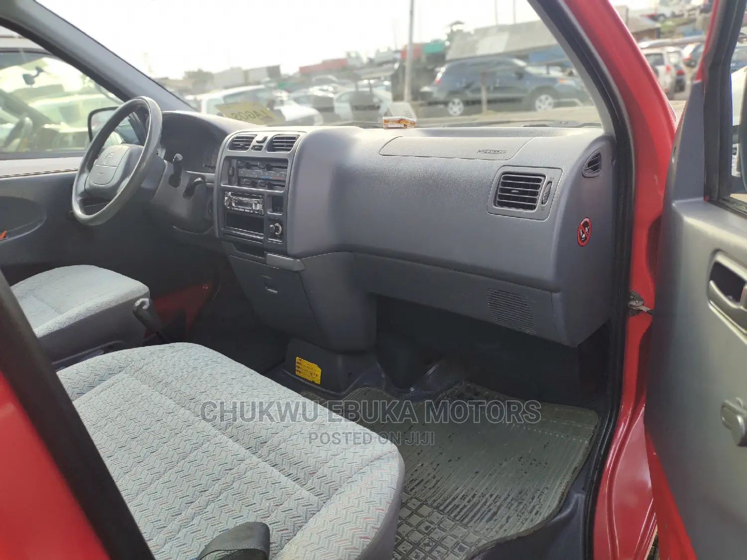 Toyota HiAce 2002 Red
