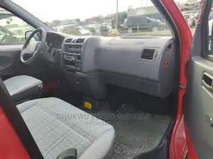 Toyota HiAce 2002 Red