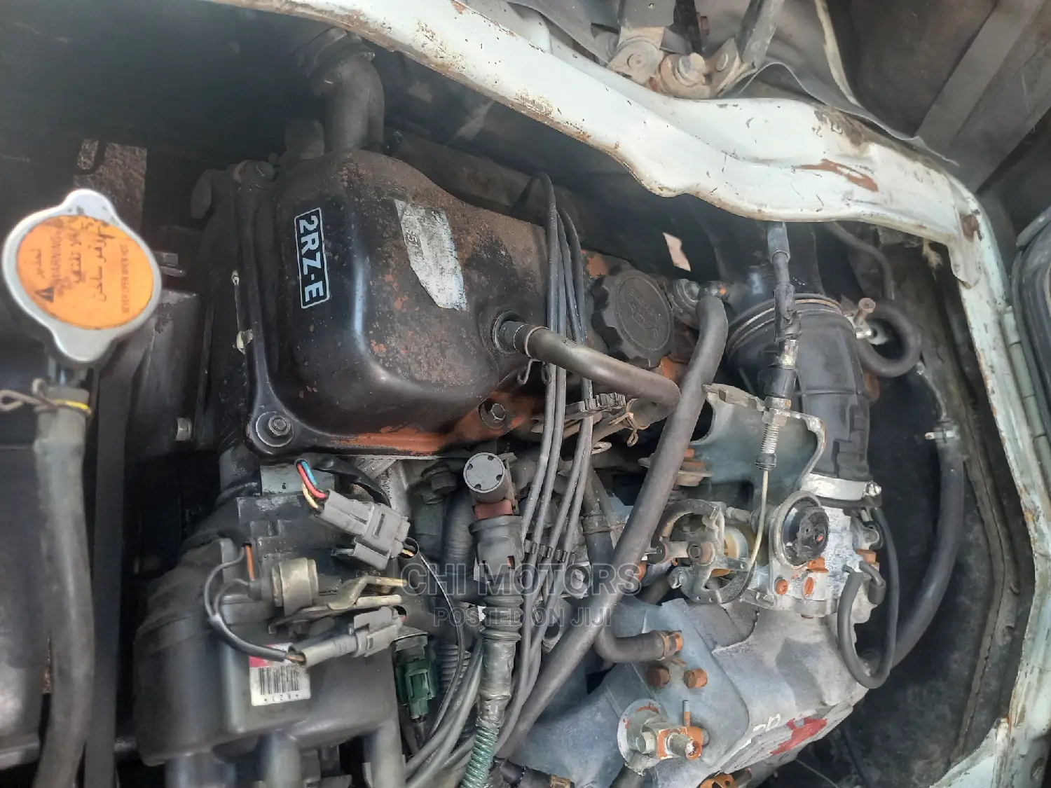 Toyota Grand HiAce 2004 White