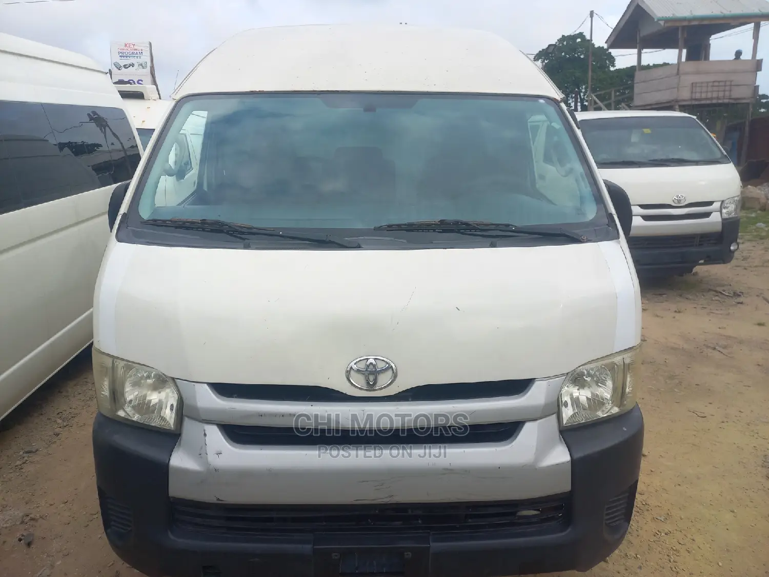 Toyota HiAce 2012 White