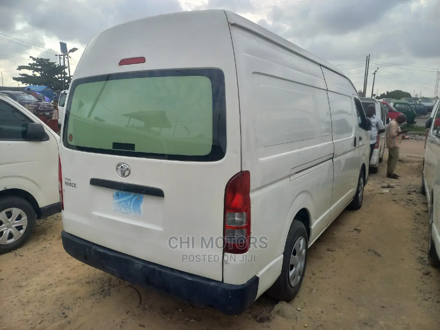 Toyota HiAce 2012 White