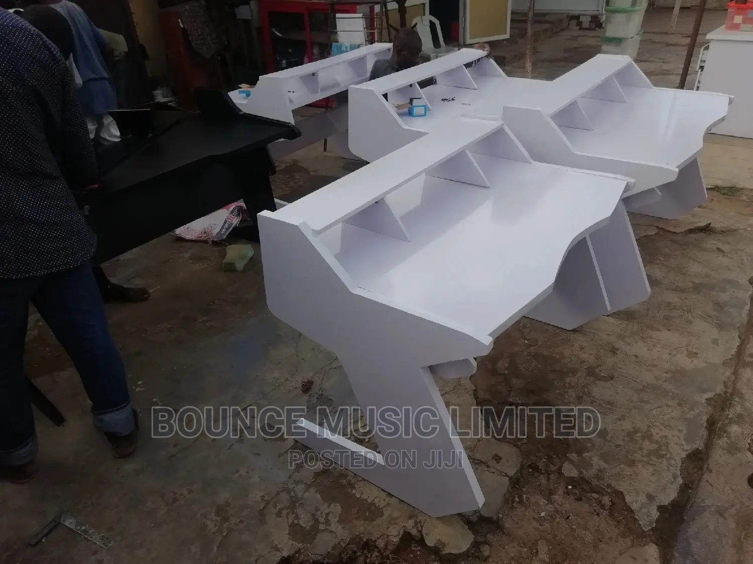 Studio Desk 4ft
