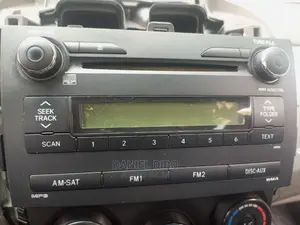 Photo - Corolla 2010 Follow Come CD Player