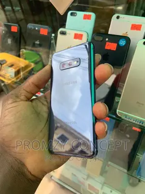 Samsung Galaxy S10e 128 GB Black