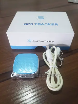 Personal Waterproof GPS Tracking Gadget and Locator