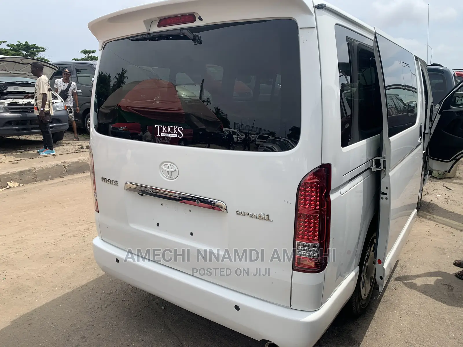 Toyota HiAce 2002 White