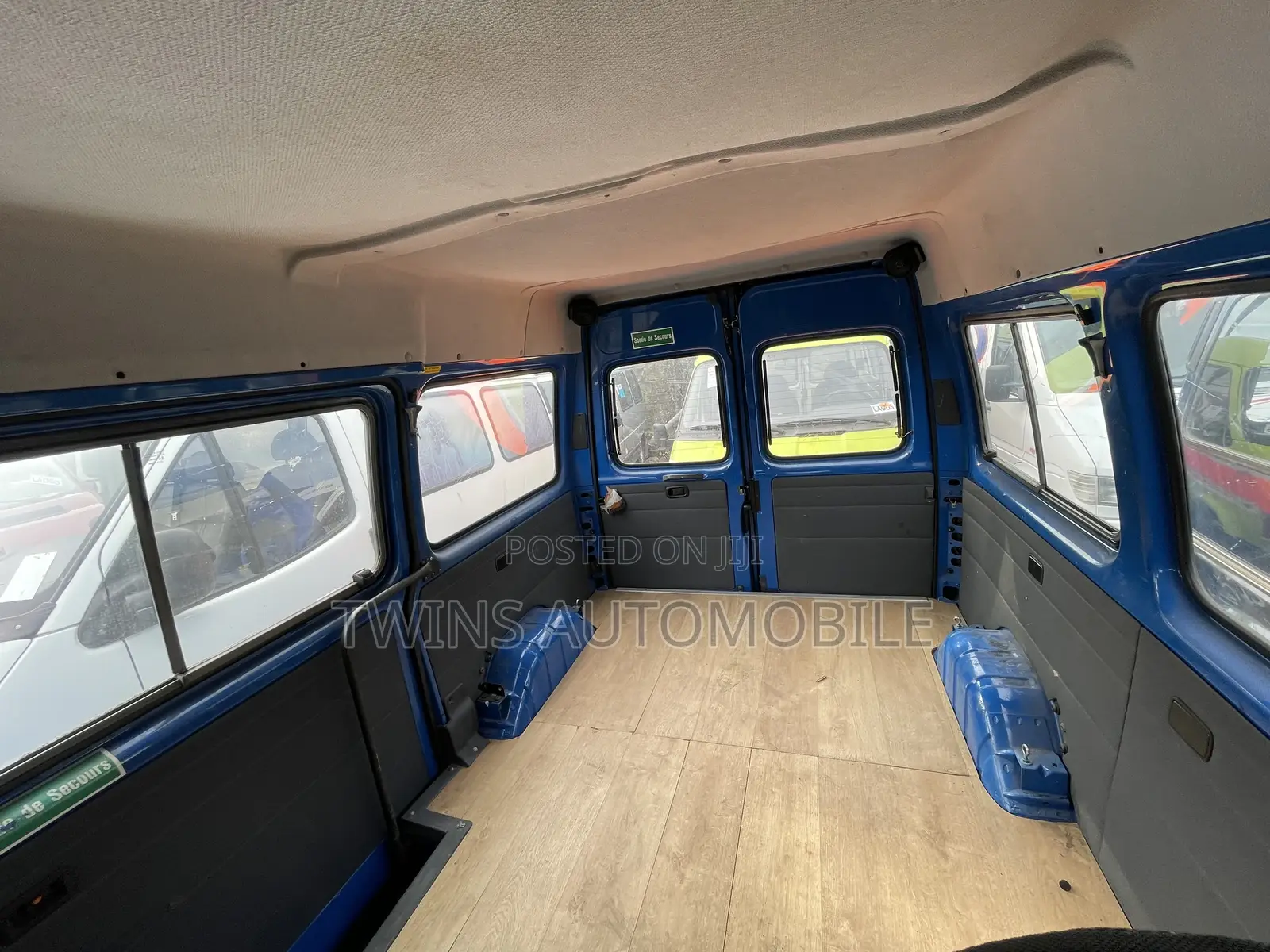 Ford Transit 2006 Blue