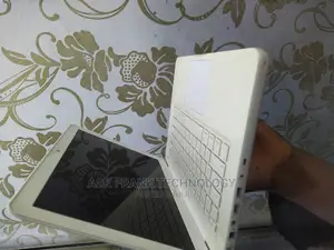 Laptop Apple MacBook 2009 4GB Intel Core 2 Duo HDD 250GB