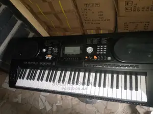 Uk Used Psr650 Yamaha Professional Keyboard