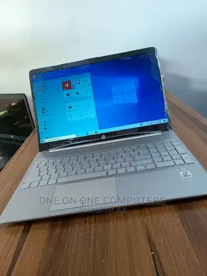 Laptop HP 15 12GB Intel Core I5 HDD+SSD 1T