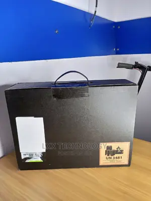 New Laptop Dell Alienware X17 R2 32GB Intel Core I9 SSD 1T