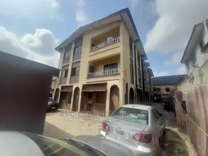 3bdrm Block of Flats in Ago Palace for sale