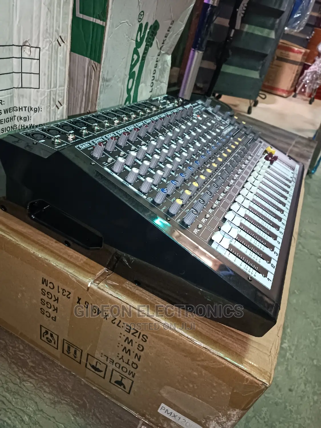 12channels Powered Mixer Amplifier