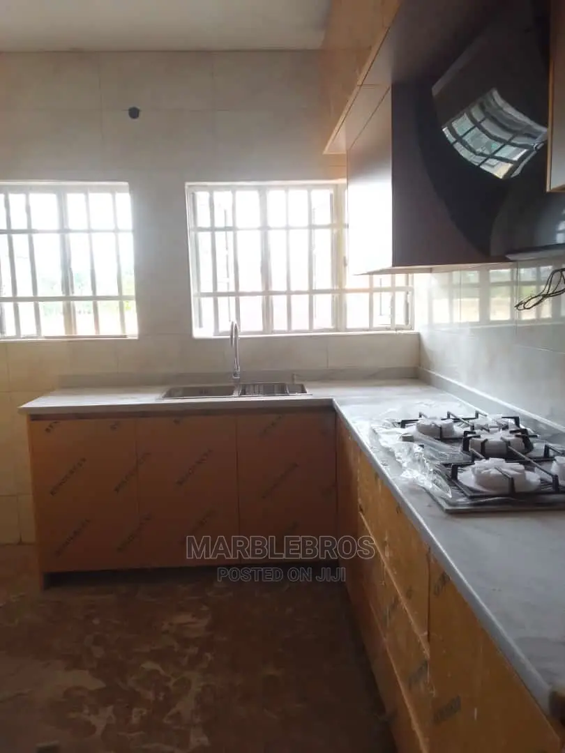 MB Kitchen Marble Countertop Finishing