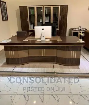 Quality Executive Wooden Office Table With Drawers.