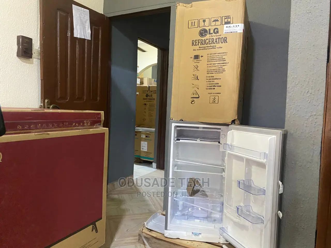 LG Ice- Maker Refrigerator Gc-131 Silver Available