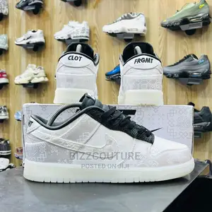 Original NIKE SB DUNK Low Sneakers Available in Store