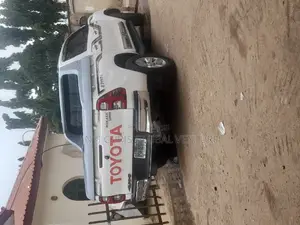 Toyota Hilux Booth Cover. Carry Boy Thailand 2022