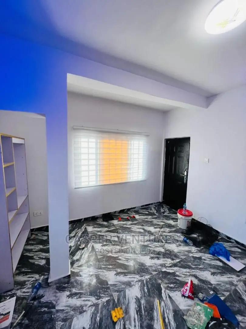 1bdrm Room & Parlour in Igbo Efon. for rent