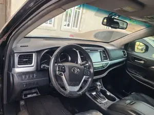 Toyota Highlander 2015 Black