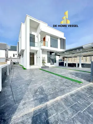 5bdrm Duplex in Ikota for sale