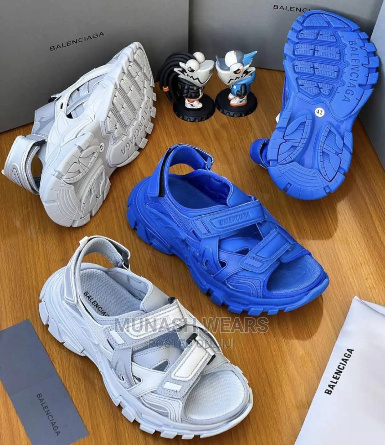 Luxury BALENCIAGA Track
