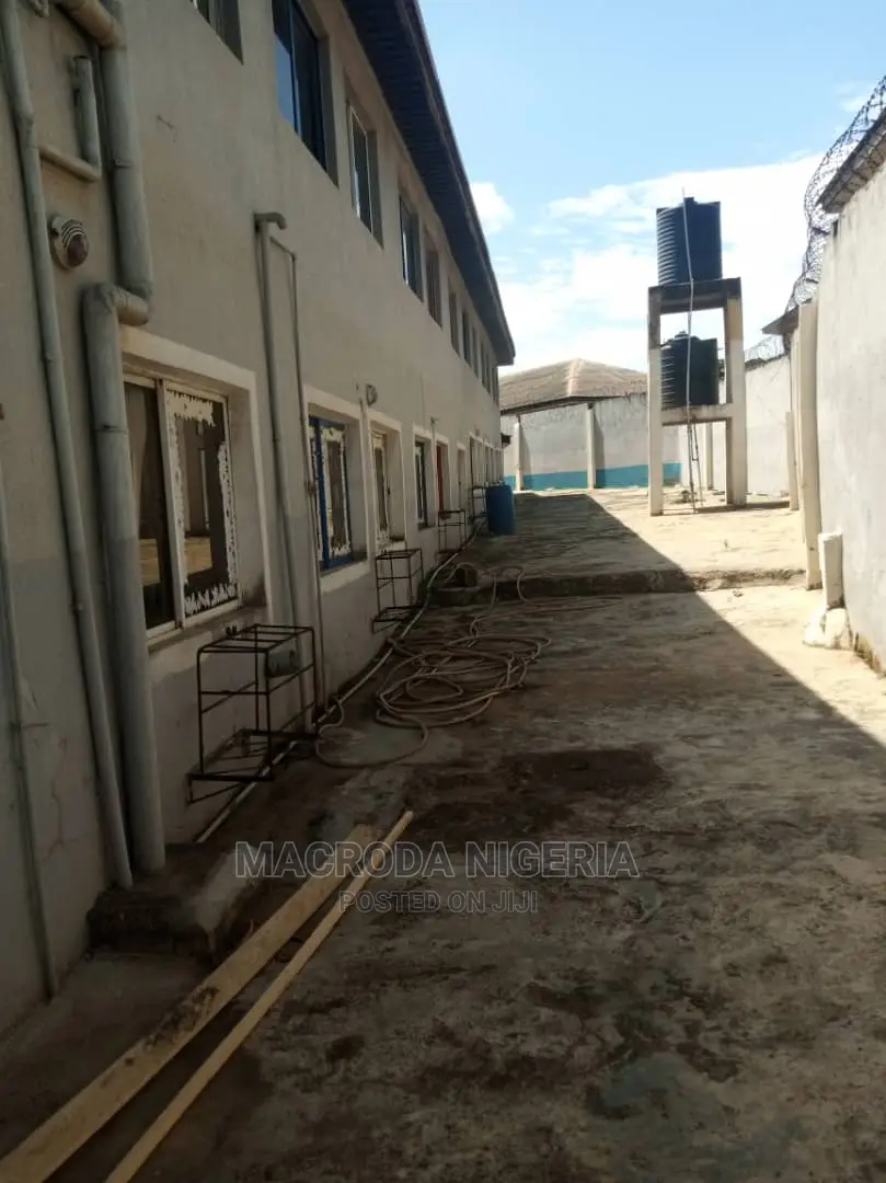 Functional Modern Pre-nursery, Nursery And Secondary School