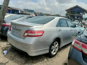 Toyota Camry 2011 Silver